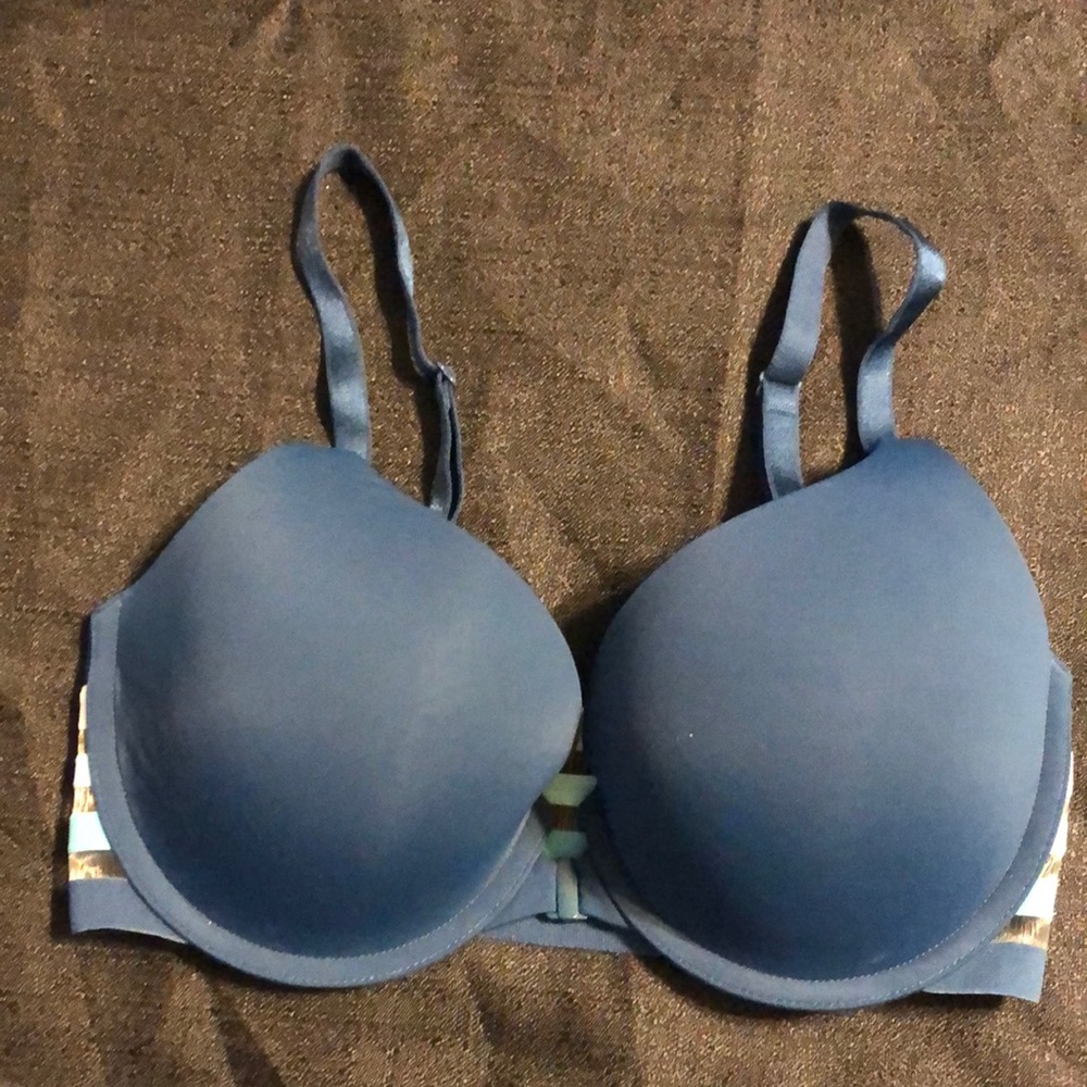 Vs  Front Close Bra